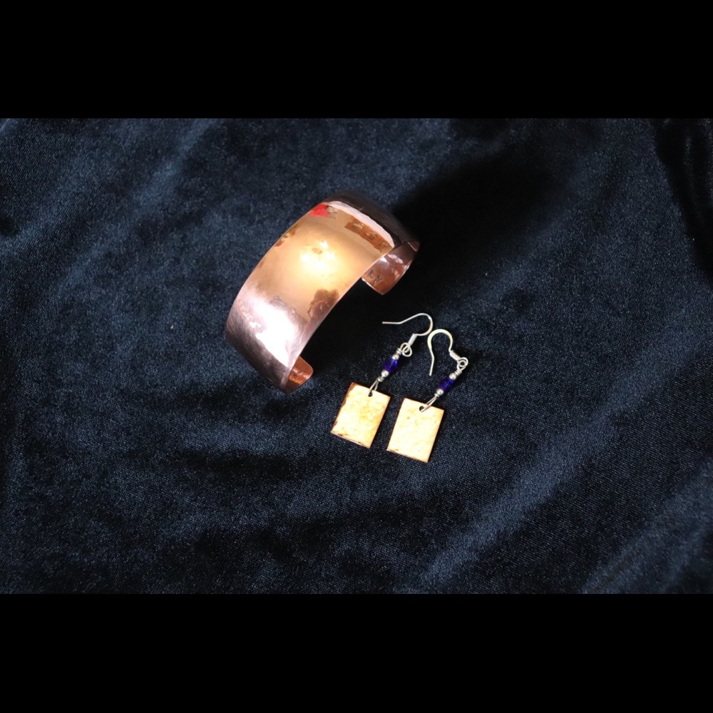Copper bracelet and earrings set